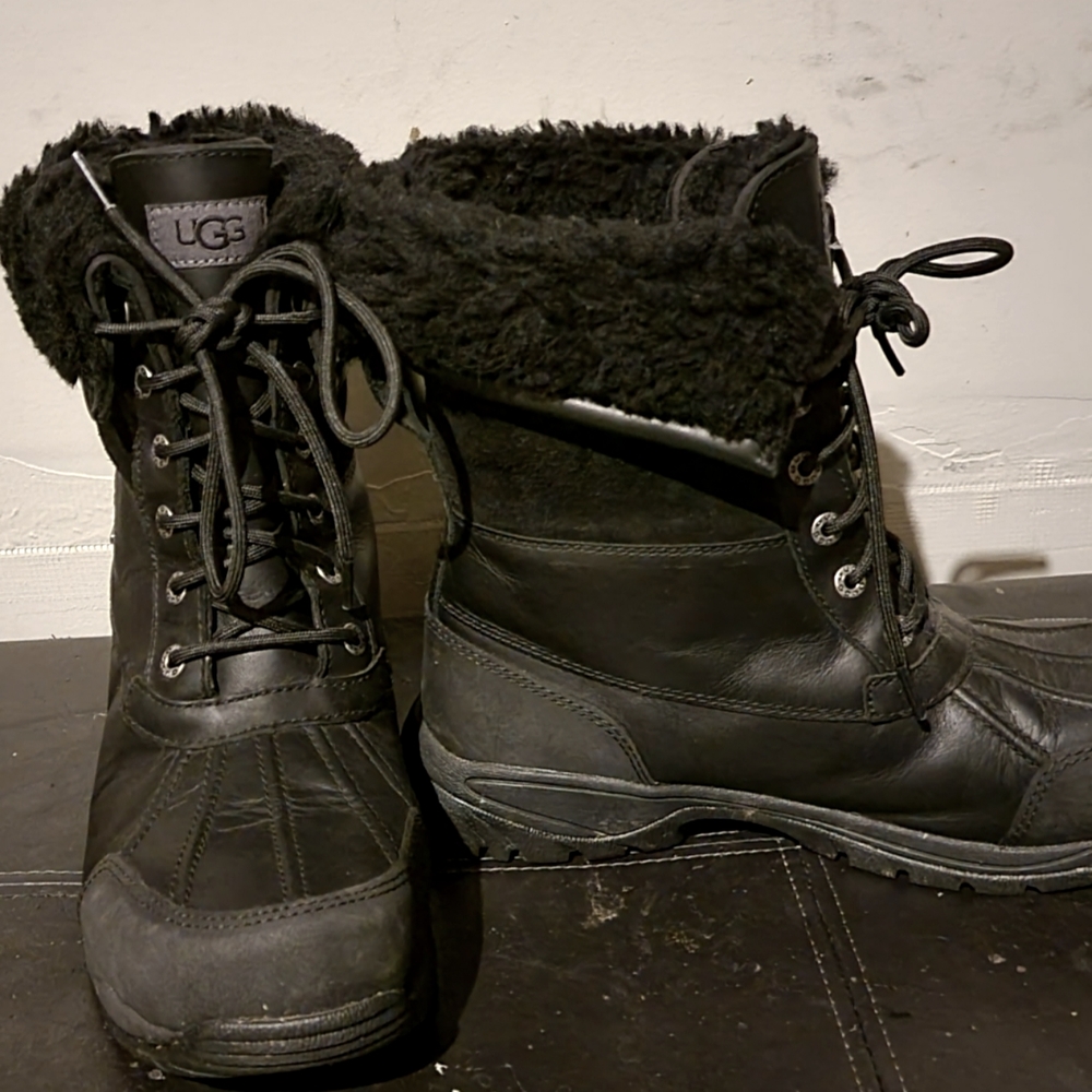 Unisex Black winter UGG boots
